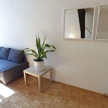 Apartments Mi Casa 6 *