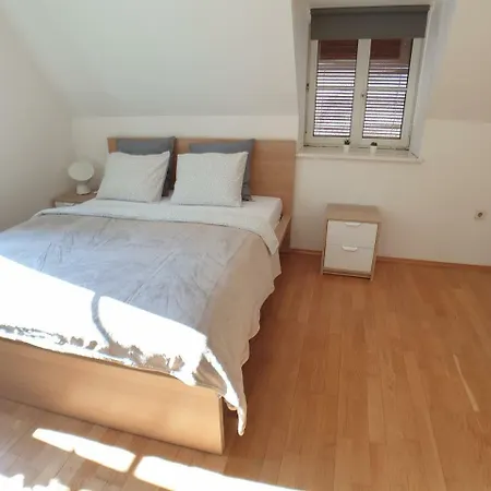 Apartments Mi Casa 6 *
