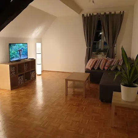 Апартаменты Apartments Mi Casa 6 Грац
